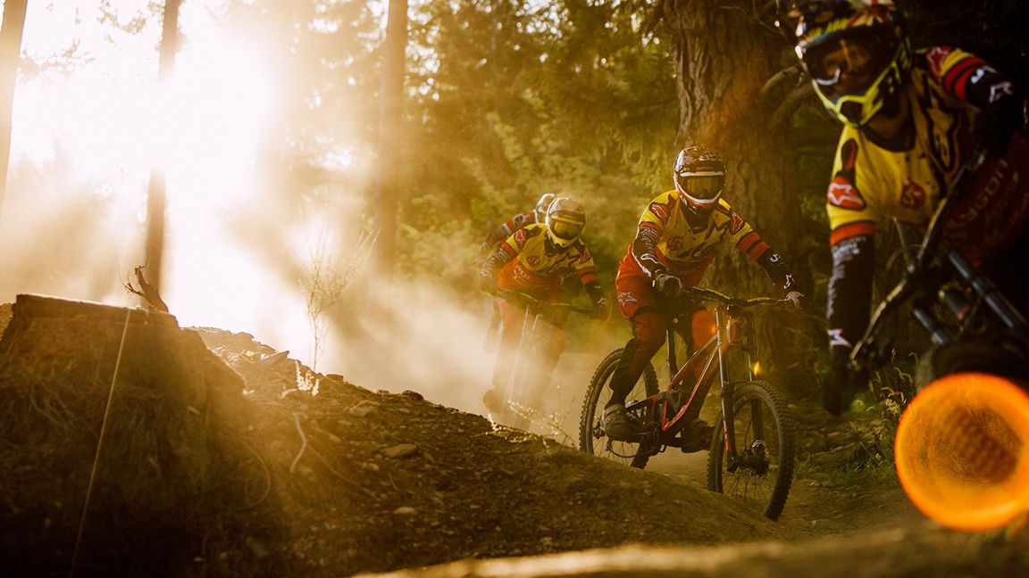 UR Team: Diving Into 2017 13