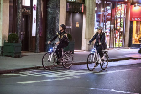 tips aman bersepeda di malam hari 3