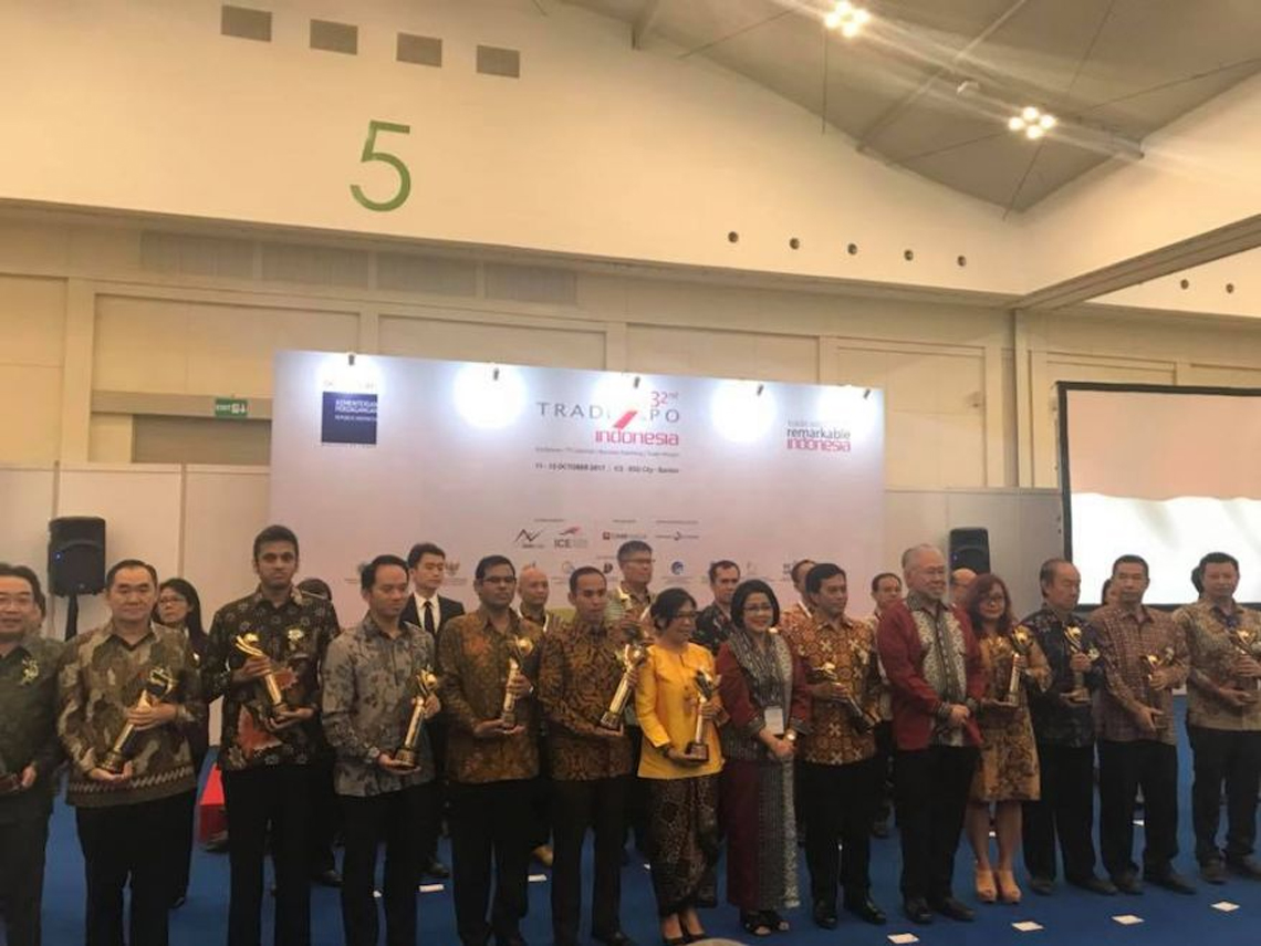 polygon kembali raih penghargaan bergengsi primaniyarta 2017 1