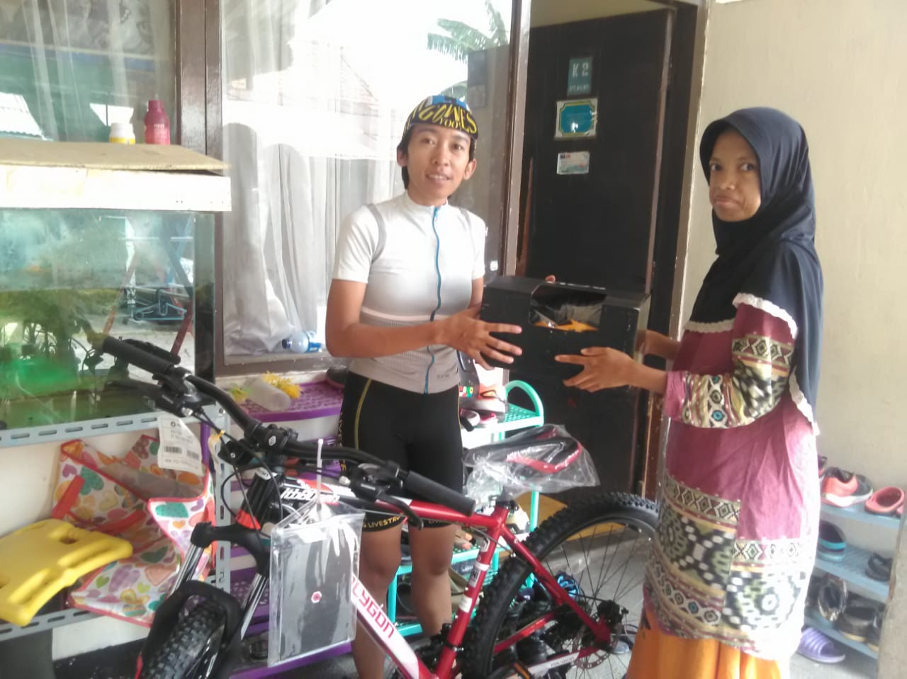 perjalanan monah berlari 170 km, berbuat nyata untuk membagi kebahagiaan 7