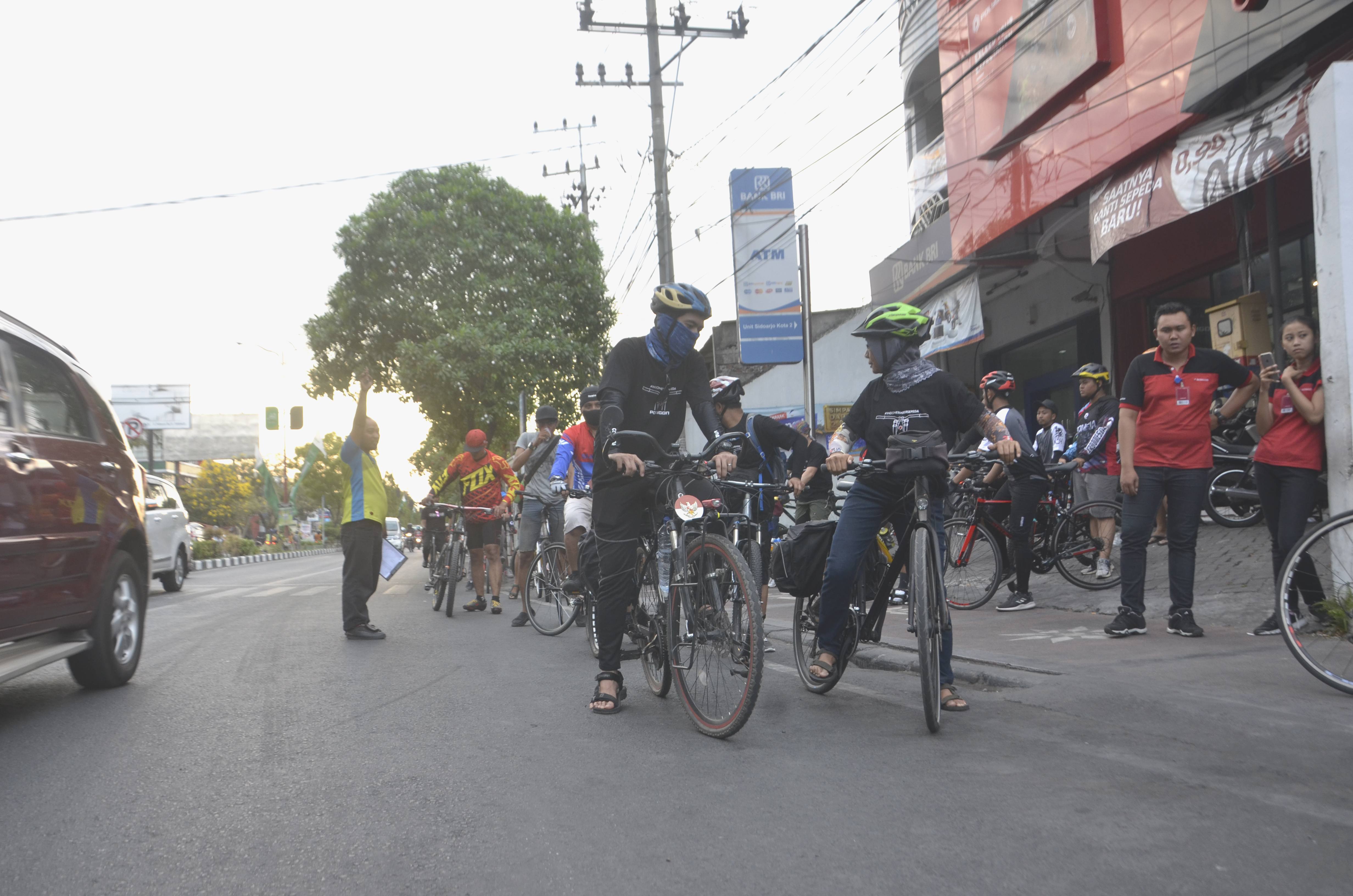 gerakan indonesia bersepeda untuk hari bersepeda nasional 9