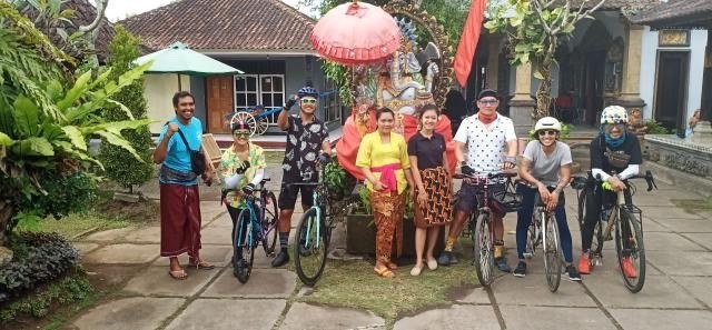 Catatan Perjalanan #Bersepedajktdps Arie Dagienkz 4 catatan perjalanan #bersepedajktdps arie dagienkz 3